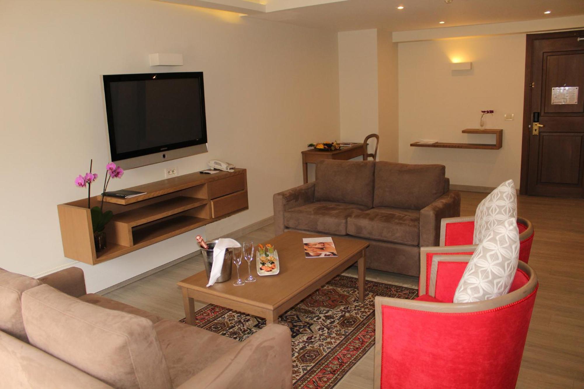 Intercontinental Mzaar Lebanon Mountain Resort & Spa By Ihg Mzaar Kfardebian Zewnętrze zdjęcie